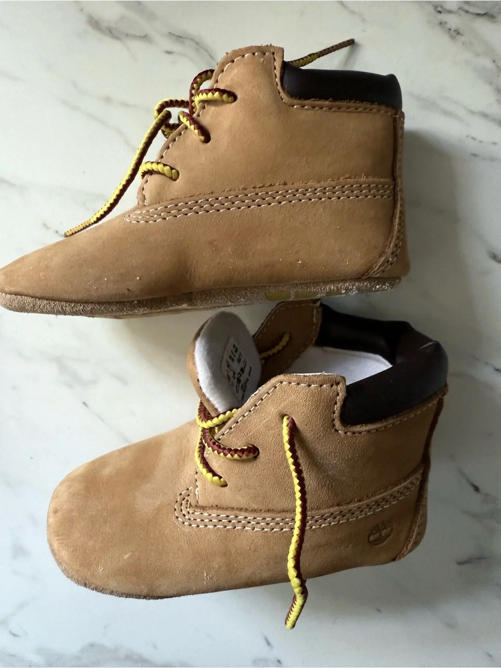 Timberland Kids Tan Brown Leather Lace-Up Boots with Yellow-Brown Laces